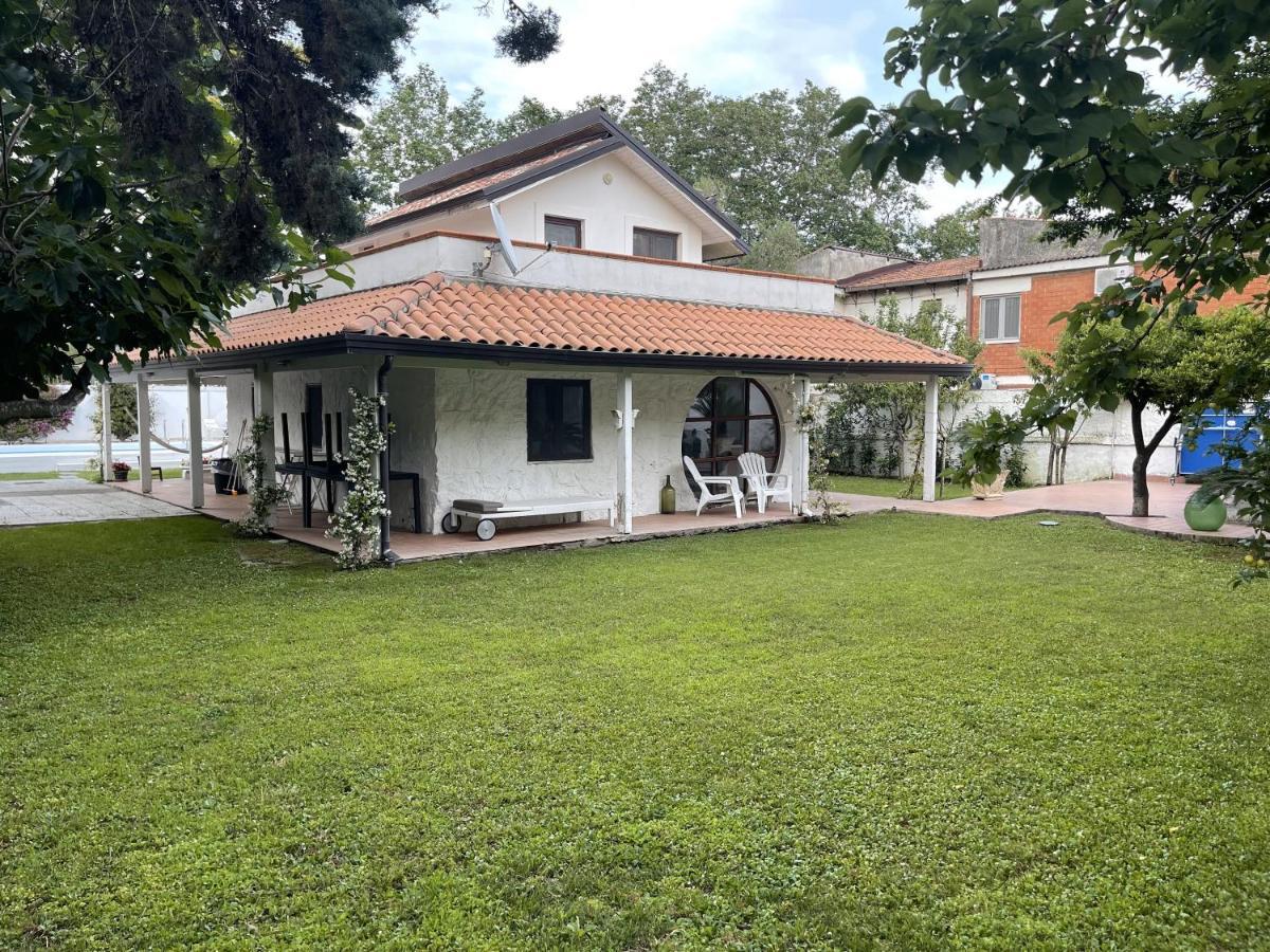 Villa Avvocato Catapano Понтеканьяно Екстер'єр фото